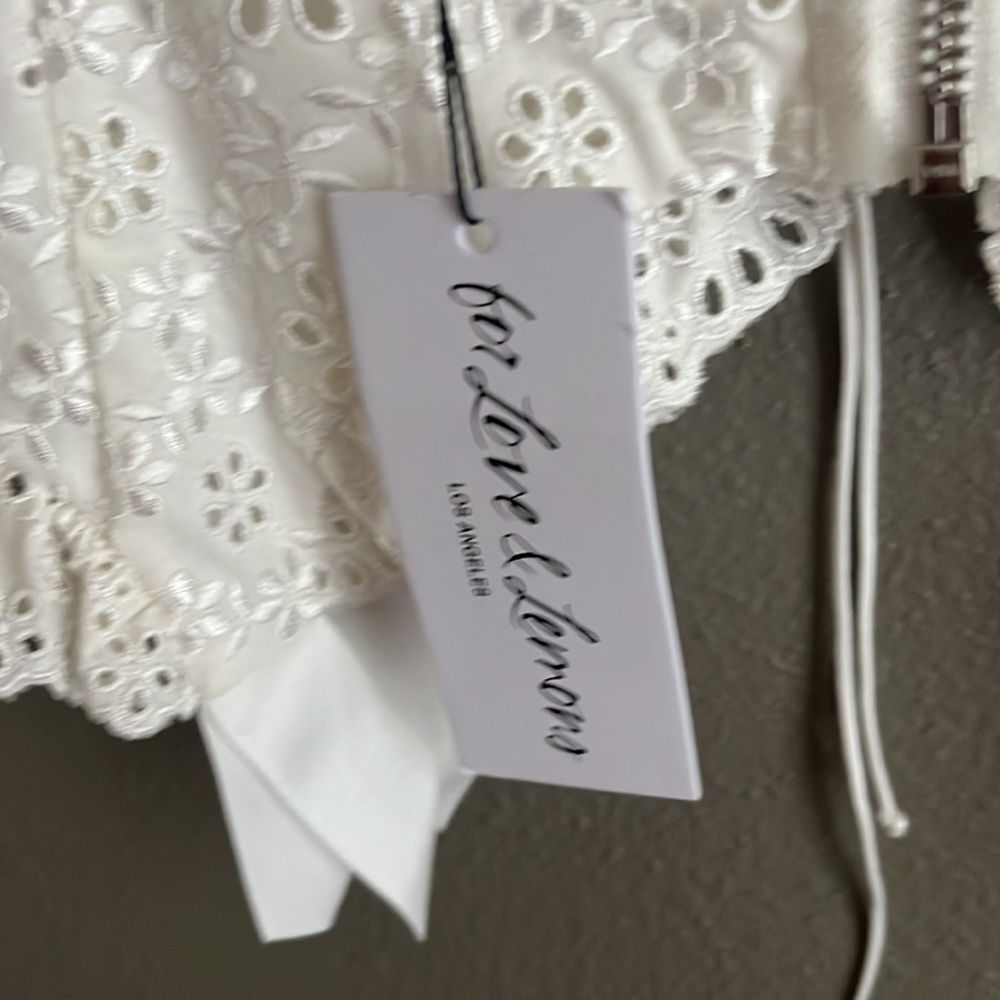 For Love and Lemons. Size XL. White. - Picture 3 of 3